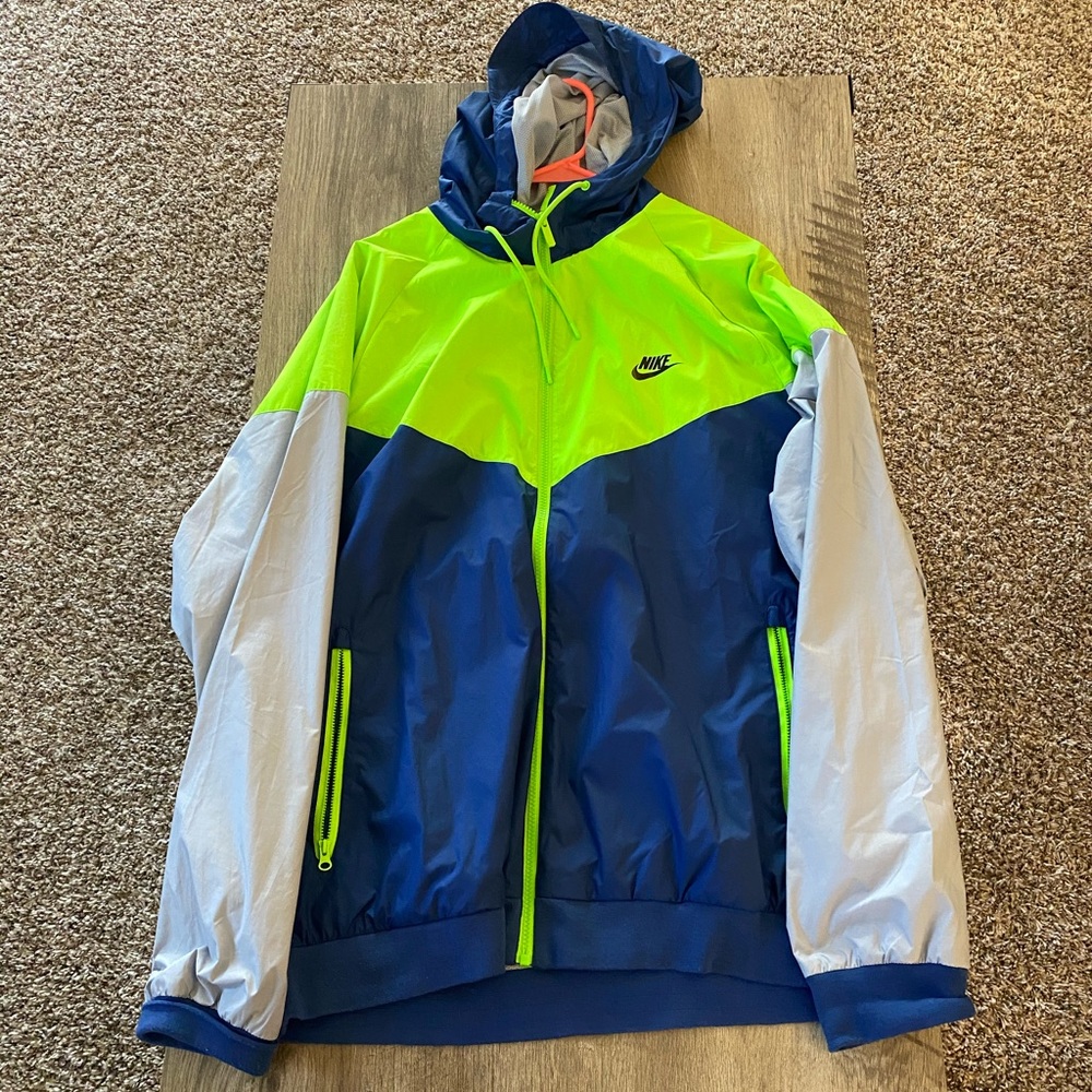 Men’s Nike windbreaker